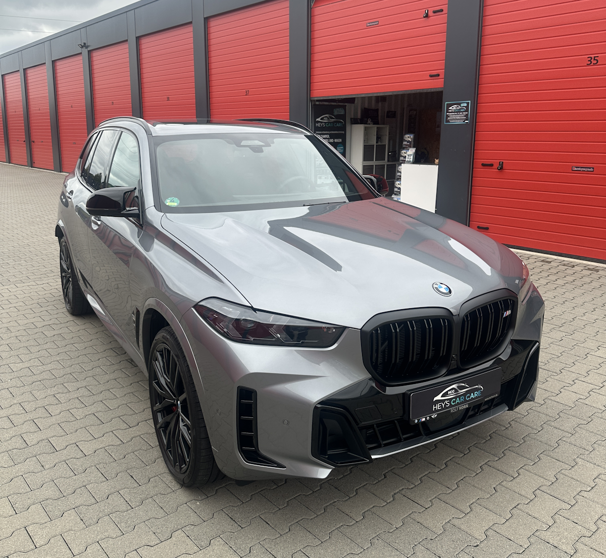 BMW X5 M60i mit selbstheilender PPF-Lackschutzfolie bei HCC Mechernich