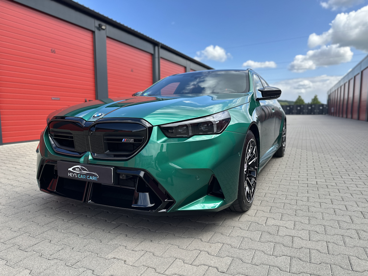 BMW M5 Touring mit Lackschutzfolierung und Keramikbeschichtung bei HCC in Mechernich